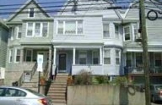 23  WEST 52ND ST, Bayonne, NJ