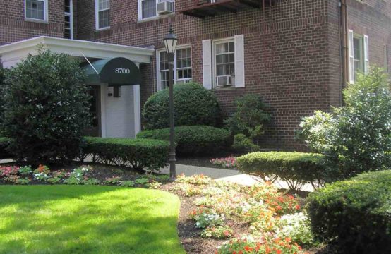 8700  BLVD EAST, North Bergen, NJ